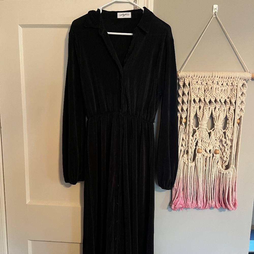 Carly Jean Los Angeles Dress